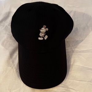 Disney Parks Iconic Mickey Mouse Nike Golf Hat